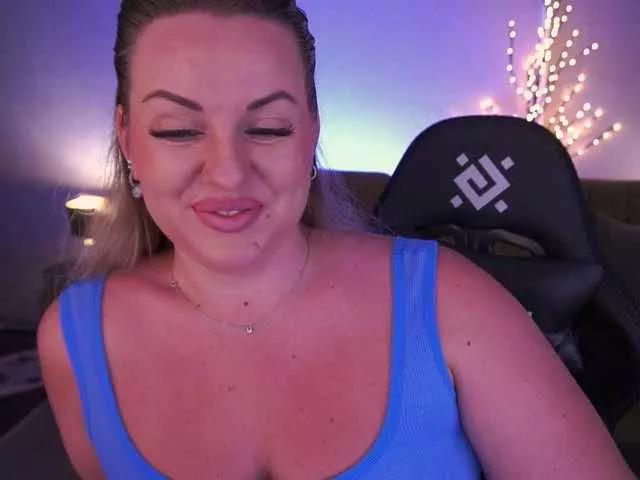 KiraCandyS on BongaCams 