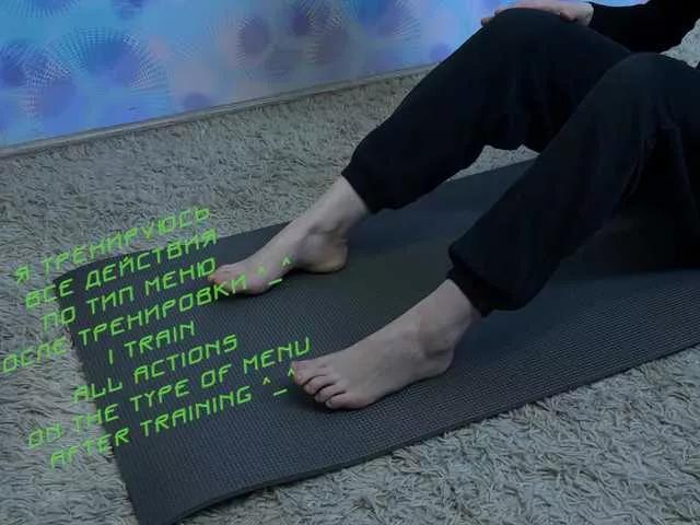 KiraLiLime on BongaCams 