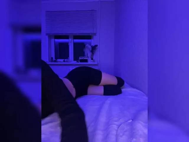 KirLove1 on BongaCams 