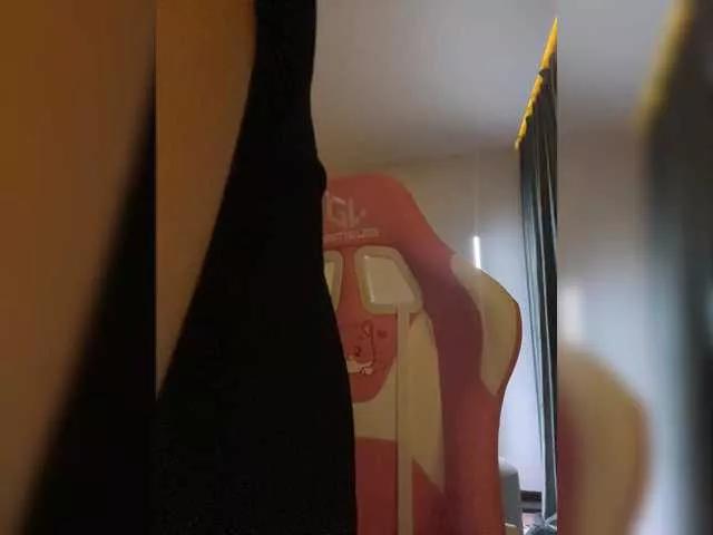 KirLove1 on BongaCams 