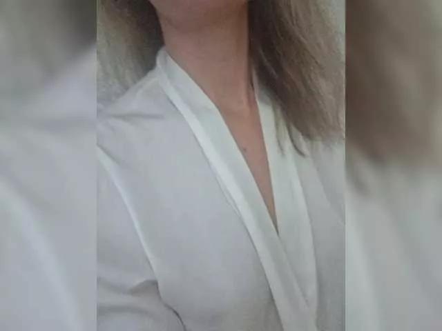 Kissz on BongaCams 