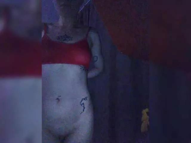Kri13Max on BongaCams 