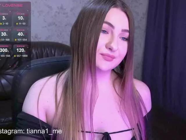 kriss-kisa on BongaCams 