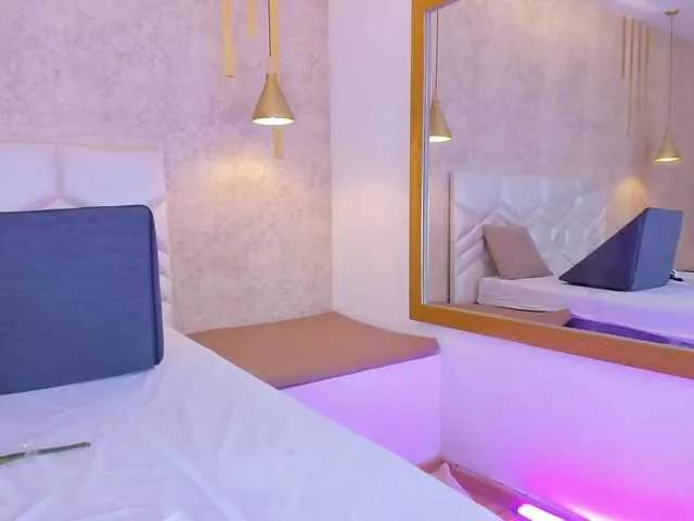 KRISTINCHERRY on BongaCams 