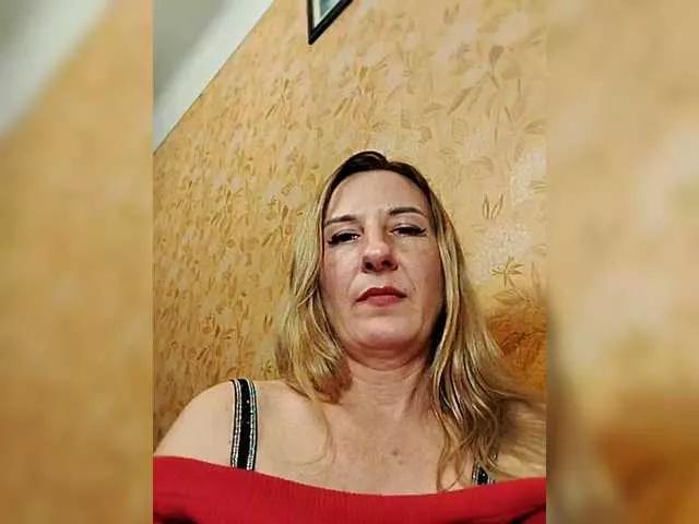 Ksenia333 on BongaCams 