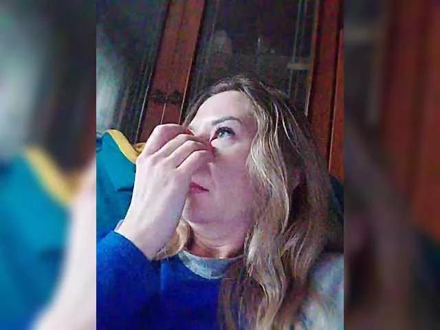 Ksenia333 on BongaCams 