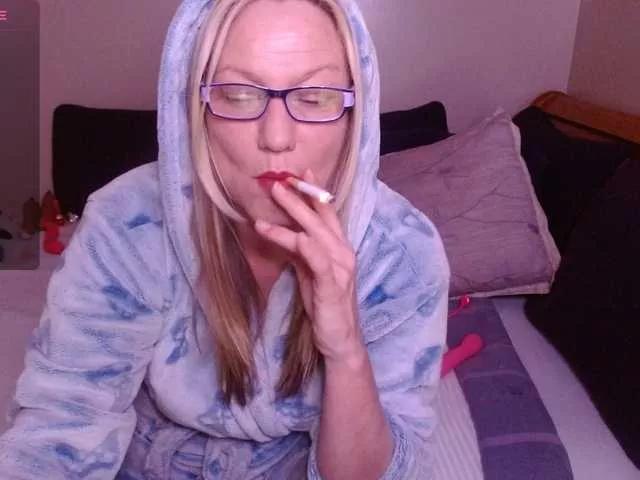 Larissa6969 on BongaCams 