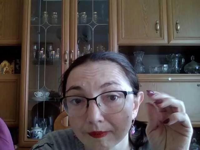 Larrisa3 on BongaCams 