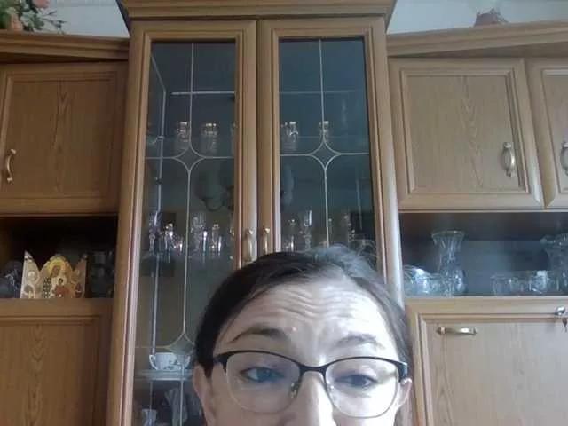 Larrisa3 on BongaCams 