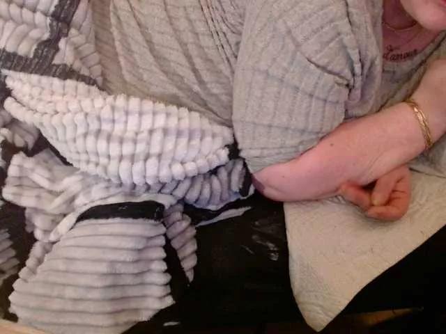 latexshantie on BongaCams 