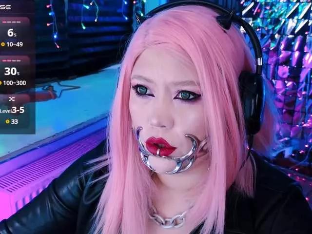 Laura-Wicked on BongaCams 