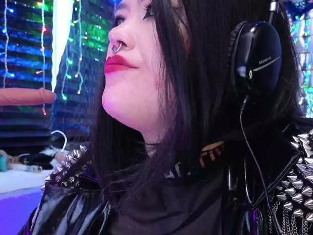Laura-Wicked on BongaCams 