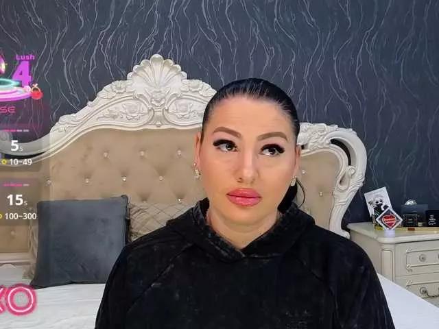 LaurenSaint1 on BongaCams 