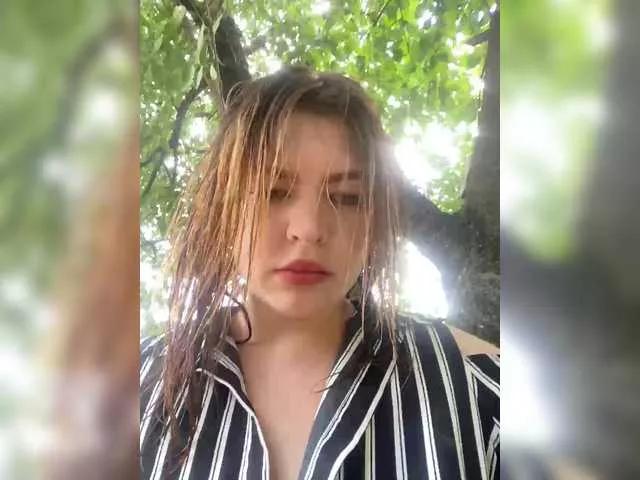 Lilian00666a on BongaCams