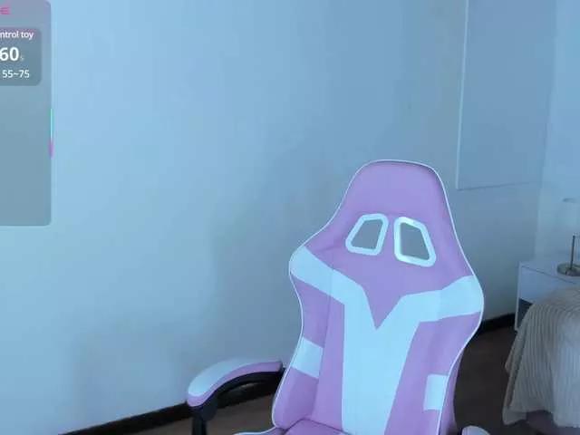 lilyboom1 on BongaCams 