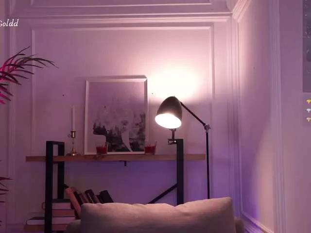 LiyaGold on BongaCams 