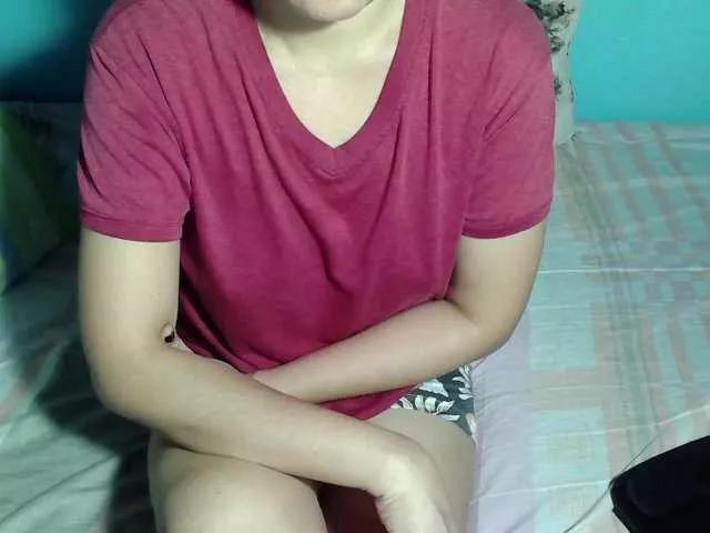 LizBeth23 on BongaCams 