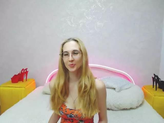 LizzieBrait on BongaCams 