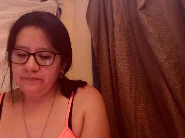 lucyLUxxx on BongaCams 