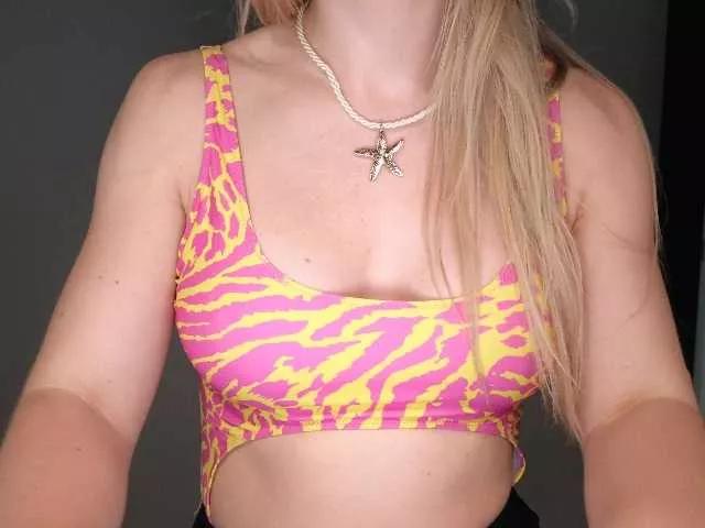 LunaBlondSexy on BongaCams 