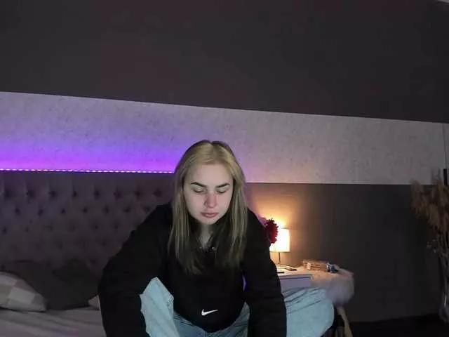 LunaHeadly on BongaCams 