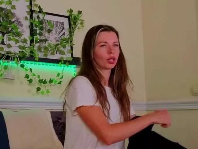 LunaRishi on BongaCams