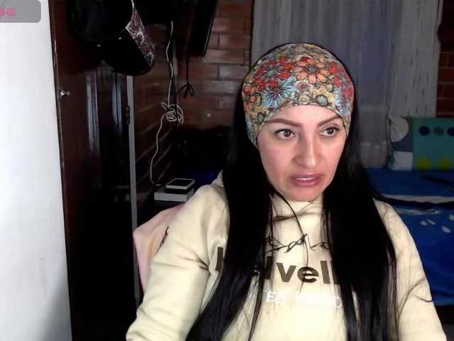lunaws11 on BongaCams 