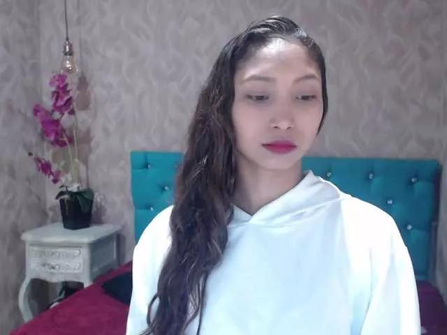 MadelineDollx on BongaCams 