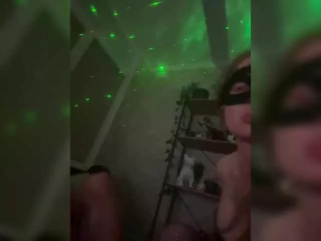MadLovers on BongaCams 