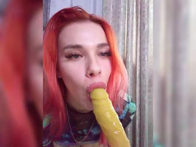 MaidenCrystal on BongaCams 