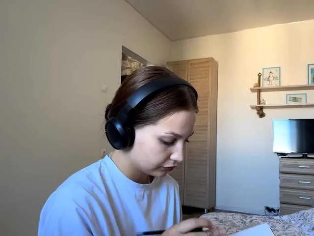 MaximaWoodworth on BongaCams