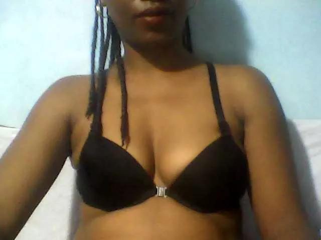 MayaQueen on BongaCams 