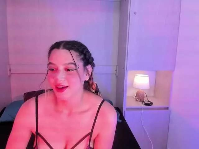 meganjenner on BongaCams 