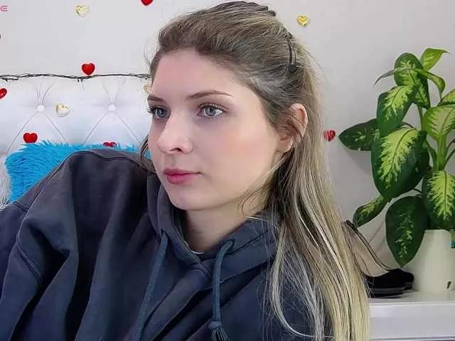 MelanieKat on BongaCams 