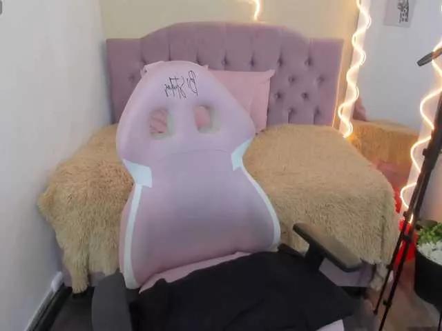 Melie-tay on BongaCams 