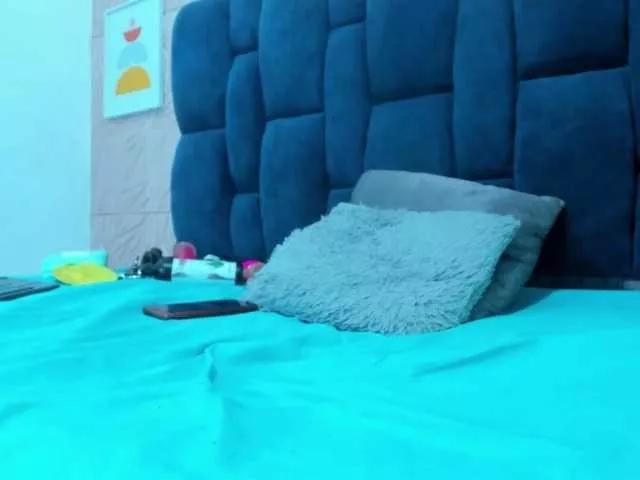 Melody-Megann on BongaCams 