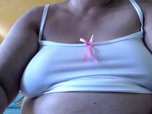 mia-naughty on BongaCams 