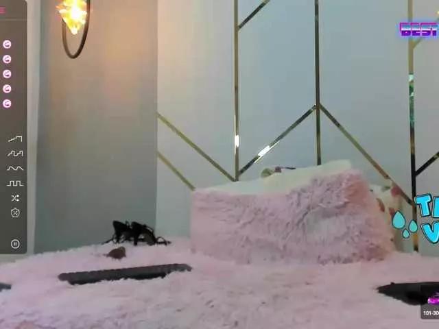 MiaBrunette on BongaCams 