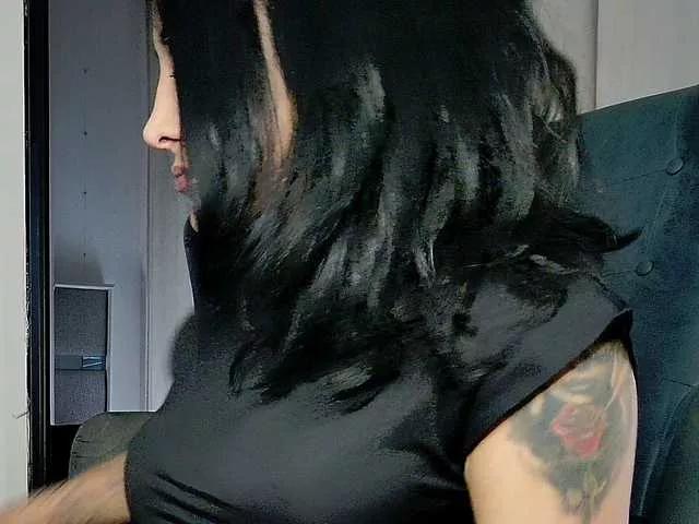 miatemptress69 on BongaCams 