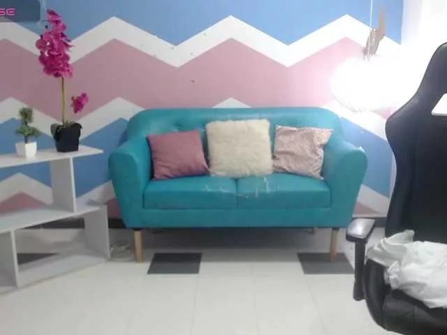 Miaynocolucci on BongaCams 