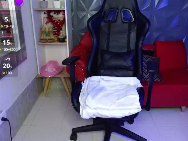 Miaynocolucci on BongaCams 