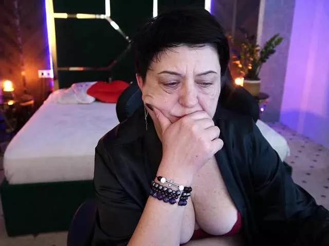 MilaMils on BongaCams 