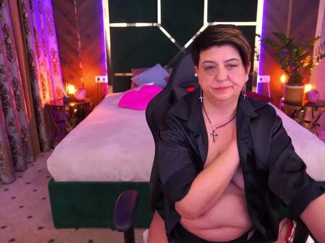 MilaMils on BongaCams 