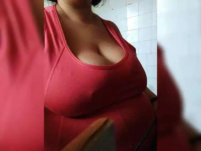 Milashka93 on BongaCams 