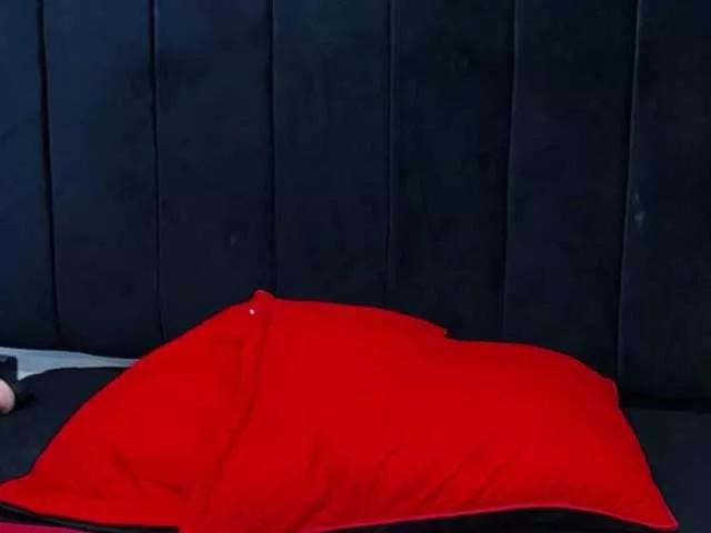 MilfSharoon on BongaCams 