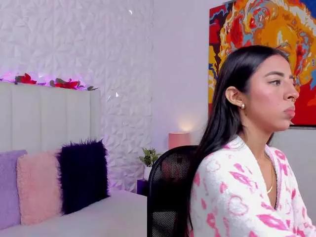 Miranda-Rogers on BongaCams 