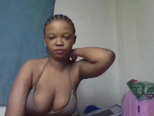 Miss-riri on BongaCams 