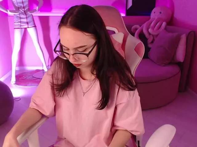 Monika-Lee on BongaCams 