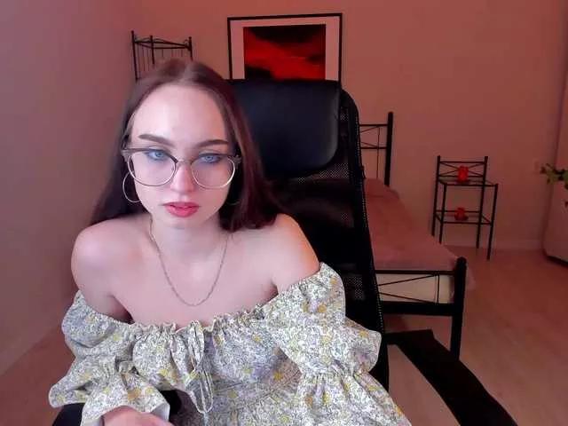 Monika-Lee on BongaCams 
