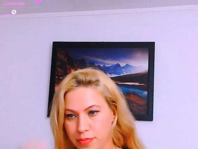 mya13 on BongaCams 